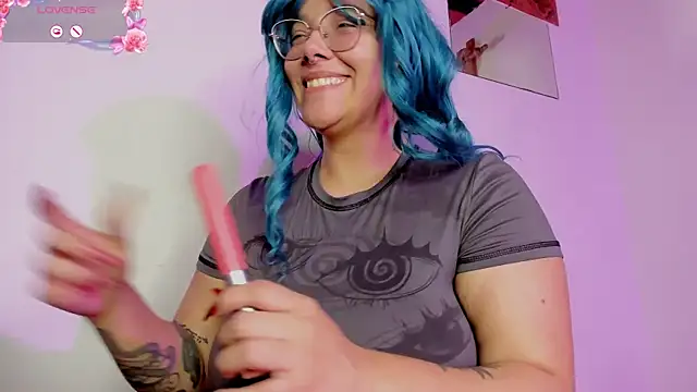 Snapshot of Lilithh_Kuro chatting on 02-14-26, 12:51 Lilithh Kuro online show from 02-14-26, 12:51