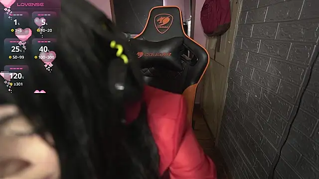 Snapshot of BunvvieOf chatting on 11-24-25, 07:13 BunvvieOf online show from 11-24-25, 07:13