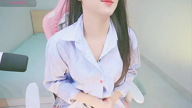 Cherry-26 online show from 12-14-25, 04:29