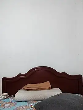 Snapshot of Vale_stone_ chatting on 03-05-26, 03:24 Vale stone online show from 03-05-26, 03:24