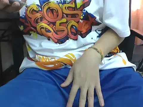 Xiao  Yu online show from 09-28-25, 08:42