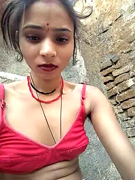 Snapshot of R_Roshni chatting on 06-04-26, 12:55 R Roshni online show from 06-04-26, 12:55