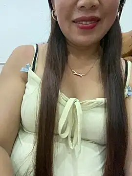 Snapshot of Milky-milk chatting on 05-26-26, 01:40 Milky-milk online show from 05-26-26, 01:40