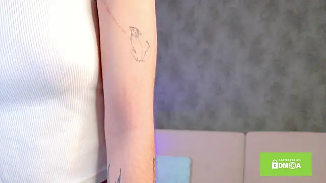 OnlyForYou  online show from 04-30-26, 03:24