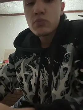 Snapshot of El_awo_ chatting on 03-18-26, 03:31 El awo online show from 03-18-26, 03:31