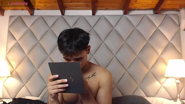 Clement Reyes online show from 09-22-25, 12:18