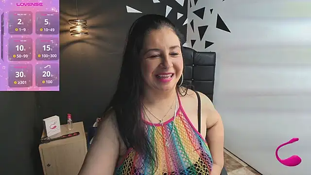 Snapshot of AgataThompson_ chatting on 09-22-25, 06:43 AgataThompson online show from 09-22-25, 06:43