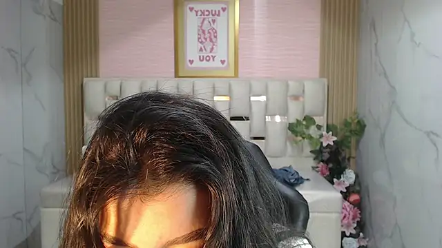 helena1 s online show from 10-17-25, 08:22