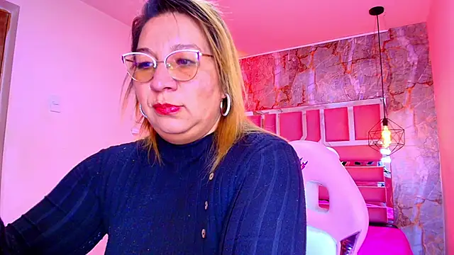 MaylinRosse  online show from 12-15-25, 07:07