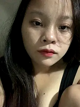 Snapshot of -Miraa- chatting on 09-18-25, 03:41 -Miraa- online show from 09-18-25, 03:41