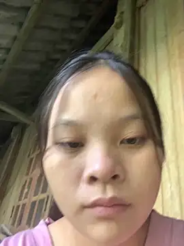 Snapshot of -Miraa- chatting on 09-21-25, 12:12 -Miraa- online show from 09-21-25, 12:12