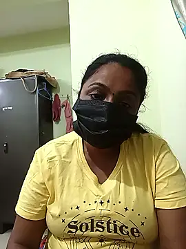 Snapshot of queendivya chatting on 11-22-25, 10:20 queendivya online show from 11-22-25, 10:20