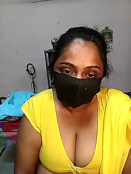 queendivya online show from 04-28-26, 02:44