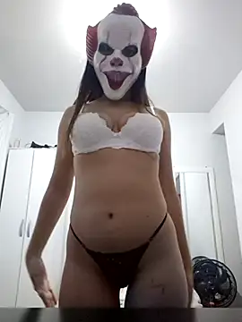 Snapshot of Atrevidallf1 chatting on 10-31-25, 12:44 Atrevidallf1 online show from 10-31-25, 12:44