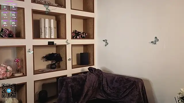 Snapshot of Little_rosy chatting on 09-26-25, 04:16 Little rosy online show from 09-26-25, 04:16