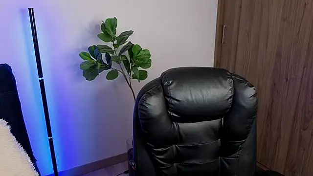 Snapshot of amyross_s1 chatting on 03-03-26, 01:23 amyross s1 online show from 03-03-26, 01:23