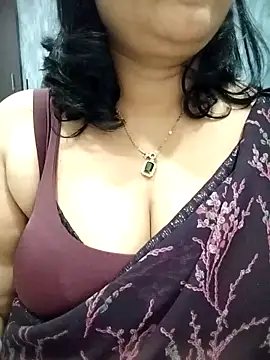 Snapshot of divya-jannu chatting on 11-08-25, 08:07 divya-jannu online show from 11-08-25, 08:07