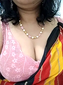 Snapshot of divya-jannu chatting on 11-12-25, 04:29 divya-jannu online show from 11-12-25, 04:29