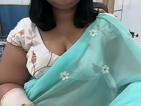 Snapshot of divya-jannu chatting on 11-13-25, 05:34 divya-jannu online show from 11-13-25, 05:34