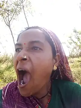 Snapshot of Hot_reshmaji chatting on 03-29-26, 05:07 Hot reshmaji online show from 03-29-26, 05:07