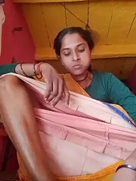 Snapshot of Hot_reshmaji chatting on 05-22-26, 09:37 Hot reshmaji online show from 05-22-26, 09:37