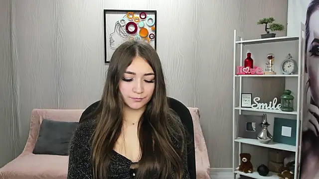 EllaClarke online show from 02-15-26, 12:03