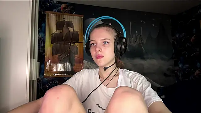 Elira Breeze online show from 11-12-25, 12:27