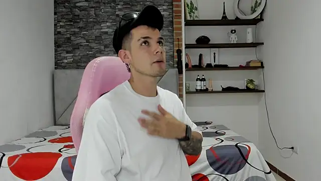 BooyHott  online show from 03-02-26, 07:21