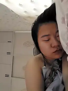 Snapshot of emiu_xinh03 chatting on 09-23-25, 01:19 emiu xinh03 online show from 09-23-25, 01:19