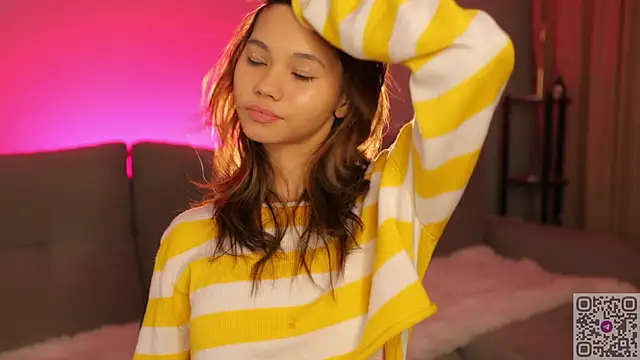 lovekissmes online show from 11-18-25, 02:54