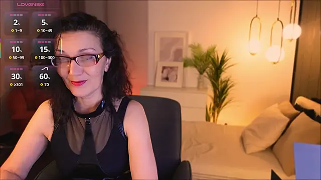 Irene Marlow online show from 11-16-25, 01:39