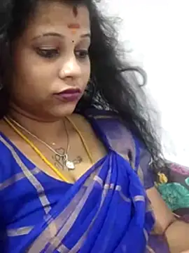 sweetqueen143 online show from 04-28-26, 07:08