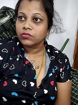 sweetqueen143 online show from 05-15-26, 11:23