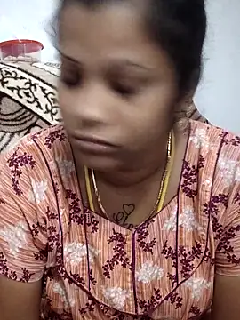 sweetqueen143 online show from 06-16-26, 04:15
