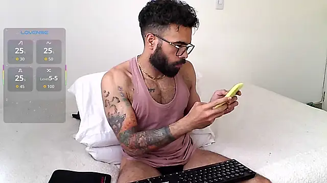 htrebor87 online show from 10-10-25, 05:56