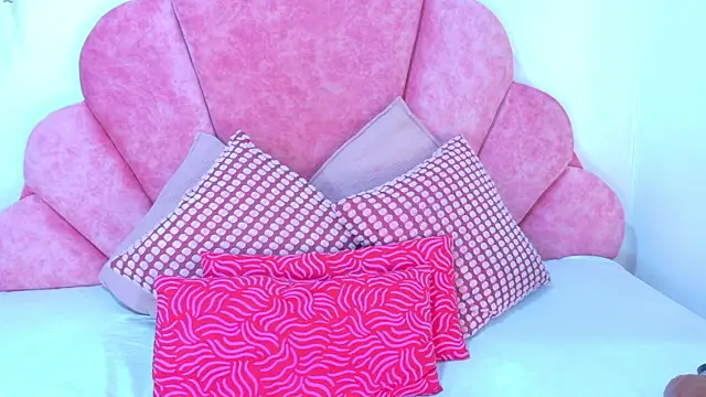 MyApril   online show from 05-29-26, 12:25