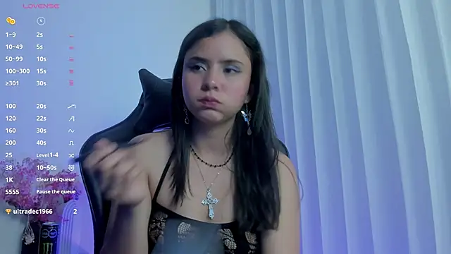 Snapshot of BabyLux chatting on 11-14-25, 09:46 BabyLux online show from 11-14-25, 09:46