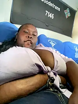 Snapshot of CarolinaGomez_ chatting on 11-26-25, 02:51 CarolinaGomez online show from 11-26-25, 02:51