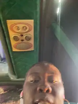 Snapshot of CarolinaGomez_ chatting on 02-28-26, 04:41 CarolinaGomez online show from 02-28-26, 04:41