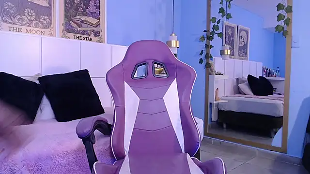 PenelopeBond online show from 12-05-25, 07:17