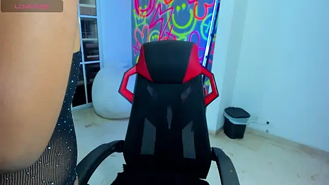 Snapshot of ZOE_ROSE4 chatting on 11-29-25, 08:56 ZOE ROSE4 online show from 11-29-25, 08:56