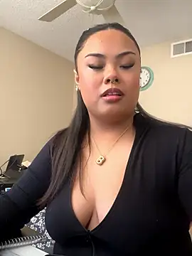 Snapshot of kiaradanielaxx chatting on 10-03-25, 08:17 kiaradanielaxx online show from 10-03-25, 08:17