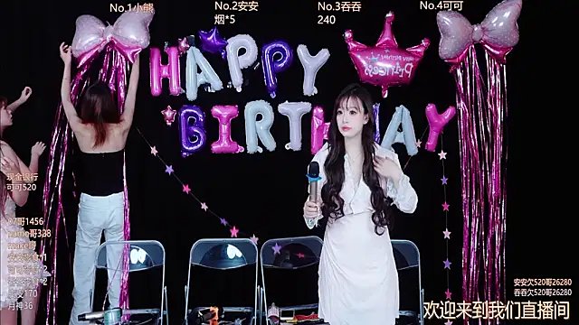 Snapshot of Shinygirls_777 chatting on 10-17-25, 05:54 Shinygirls 777 online show from 10-17-25, 05:54