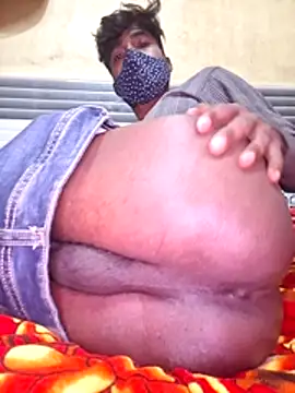 Snapshot of kkshan0923 chatting on 11-27-25, 01:51 kkshan0923 online show from 11-27-25, 01:51