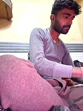 Snapshot of kkshan0923 chatting on 01-09-26, 04:32 kkshan0923 online show from 01-09-26, 04:32