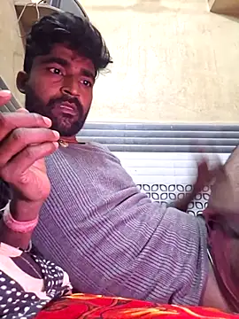 Snapshot of kkshan0923 chatting on 01-11-26, 04:34 kkshan0923 online show from 01-11-26, 04:34