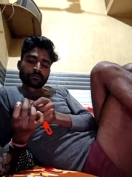 Snapshot of kkshan0923 chatting on 01-12-26, 12:43 kkshan0923 online show from 01-12-26, 12:43