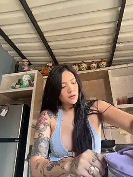 liahouses online show from 11-02-25, 02:52