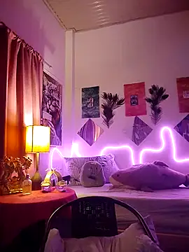 Snapshot of foxylena_latinalicious69 chatting on 09-21-25, 01:46 foxylena latinalicious69 online show from 09-21-25, 01:46