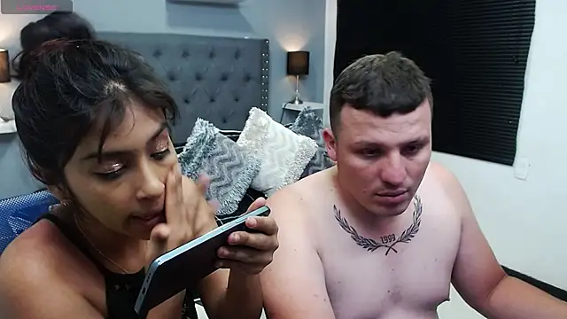 scarlett and justin online show from 09-29-25, 03:33
